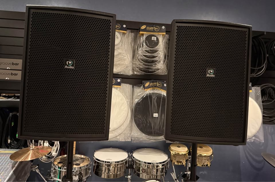 D-AUDIO DV45-A POWERED SPEAKERS (PAIR)